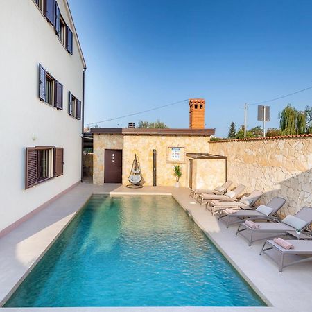 Villa Miromar App Pula Buitenkant foto